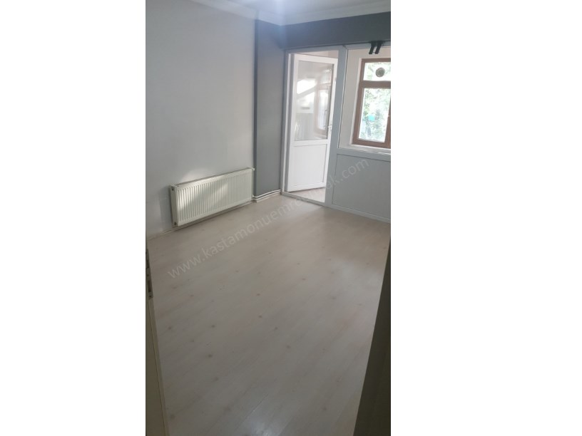 MERKEZ ANA CADDE ÜZERİ KİRALIK 3+1 DAİRE
