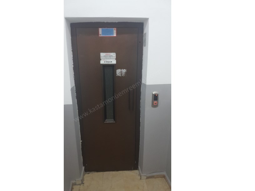 MERKEZ ANA CADDE ÜZERİ KİRALIK 3+1 DAİRE