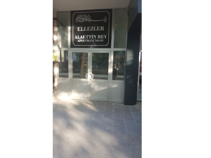 MERKEZ ANA CADDE ÜZERİ KİRALIK 3+1 DAİRE