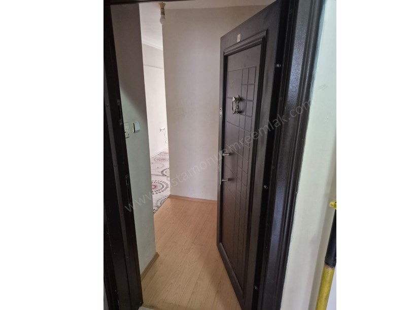 KASTAMONU ÜNİVERSİTE KAMPÜS GİRİŞİNDE 2+1 SATILIK EŞYALI DAİRE