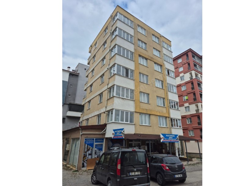 KASTAMONU ÜNİVERSİTE KAMPÜS GİRİŞİNDE 2+1 KİRALIK EŞYALI DAİRE
