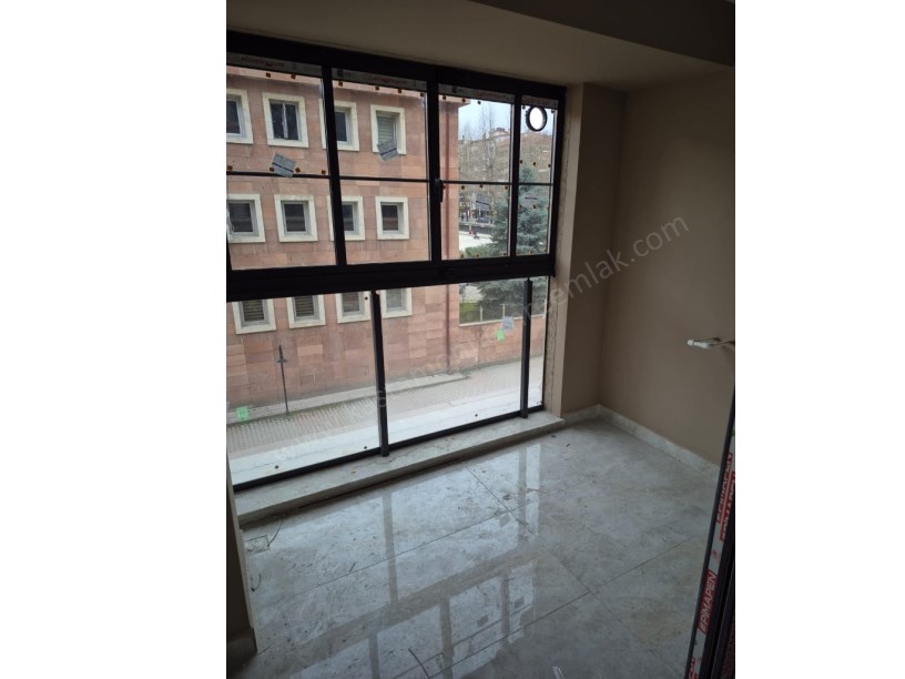 MÜTEVELLİ PARLA İŞ MERKEZİNDE SATILIK 2+1 OFİS