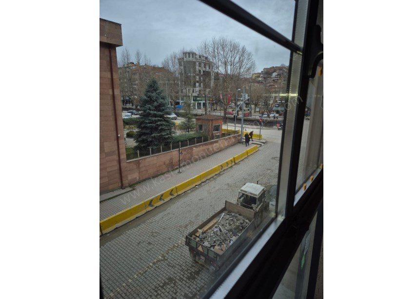 MÜTEVELLİ PARLA İŞ MERKEZİNDE SATILIK 2+1 OFİS