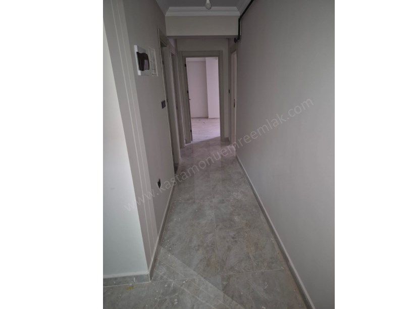 MÜTEVELLİ PARLA İŞ MERKEZİNDE SATILIK 2+1 OFİS