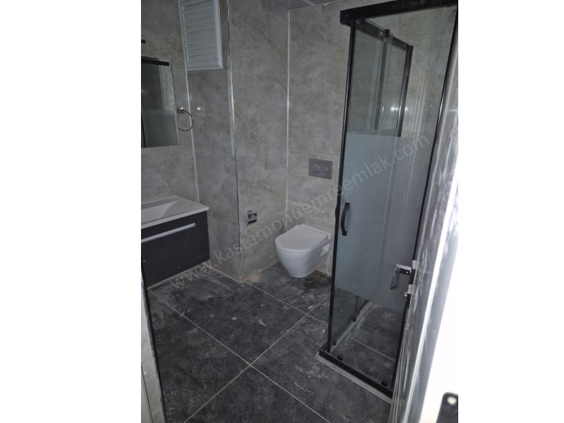 MÜTEVELLİ PARLA İŞ MERKEZİNDE SATILIK 2+1 OFİS