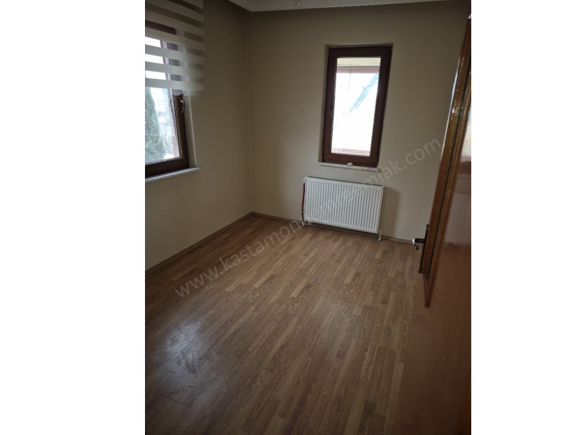 KUZEYKENTTE SATILIK BAKIMLI MÜSTAKİL EV