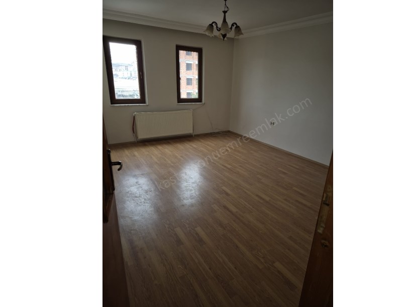 KUZEYKENTTE SATILIK BAKIMLI MÜSTAKİL EV