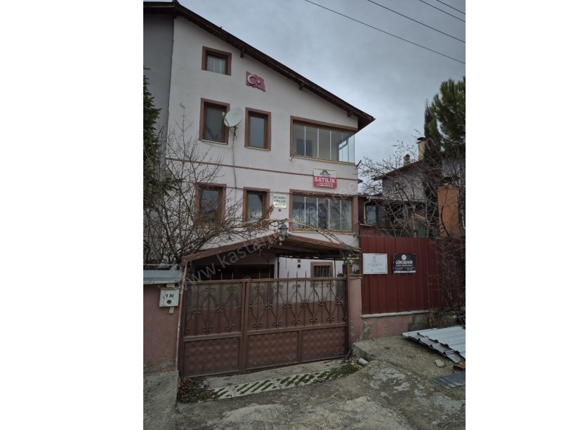 KUZEYKENTTE SATILIK BAKIMLI MÜSTAKİL EV