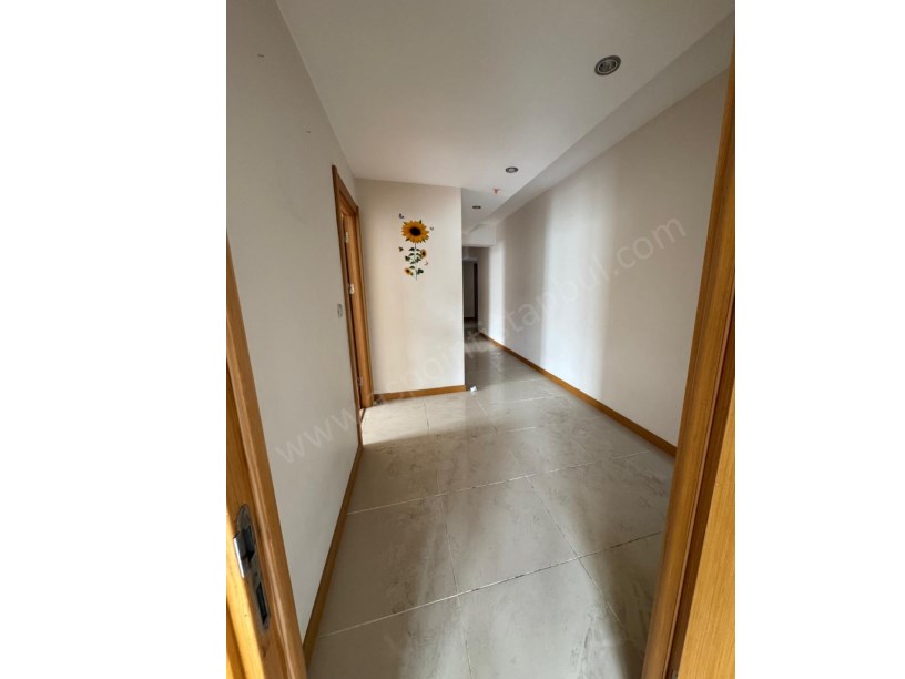 Cumhuriyet Mahallesi Blue Residenceda 214 M2 3+1 Kapalı Mutfak