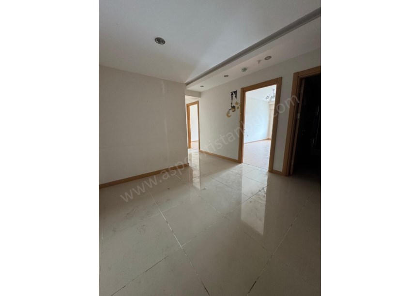 Cumhuriyet Mahallesi Blue Residenceda 214 M2 3+1 Kapalı Mutfak