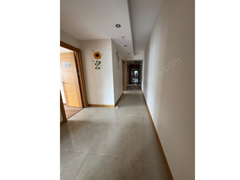 Cumhuriyet Mahallesi Blue Residenceda 214 M2 3+1 Kapalı Mutfak