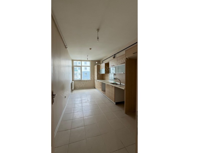 Esenyurt Fi Towersda 2+1 110M2 Kapalı Mutfak Acil Satılık Daire