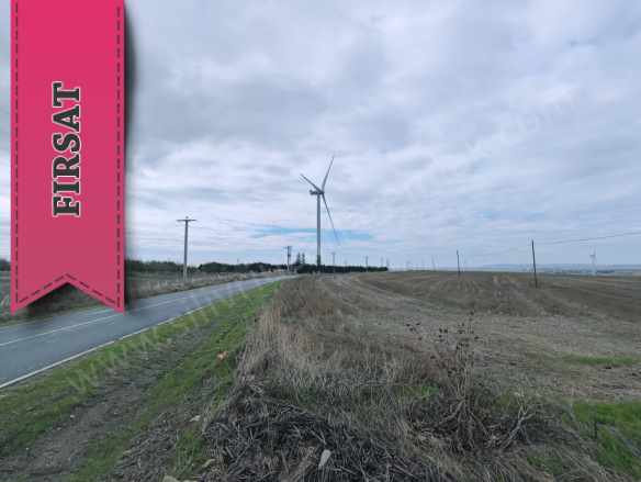 Silivri Kurfallı Mahallesinde Satılık Tarla Asfaltın Dibinde 4 228M2