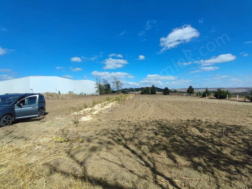SİLİVRİ FENERKÖY MAHALLESİNDE SATILIK ARSA 655M2