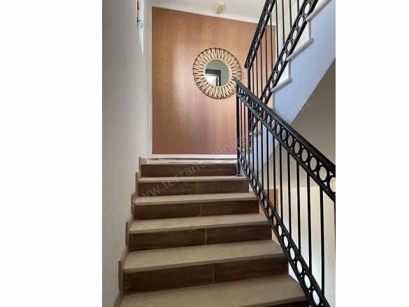 Herceg Novi Denize 200 Metre Mesafede Açık Otopark Hediye 1+1 Satılık Daire
