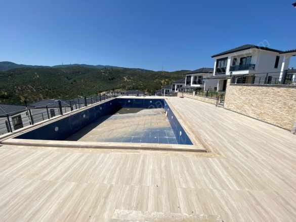 Küçükkuyuda Eşsiz Deniz Manzaralı Müstakil Lar 3+1 Satılık Villa Ayvacık Sahil Mah-Küçükkuyu Köyü