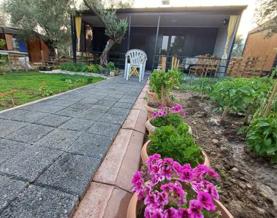 Akçayda Huzur Dolu Hobi Bahçesi Ve Tiny House Satılık Arazi Edremit Akçay Mah