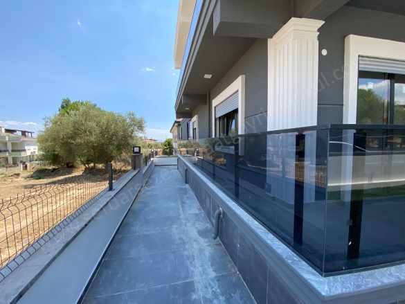 Altınolukta Denize 400 Mt Bahçeli 2+1 Satılık Daire Edremit Altınoluk Mah