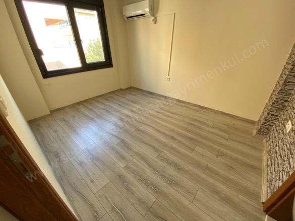 Altınoluk Mah. Edremit Satılık Daire |  2+1 Oda | 90M2 7.500.000Tl  Krediye Uygun  | 2. Kat | Klima | 2 Banyo | 2 Yatak Odası Resim-1