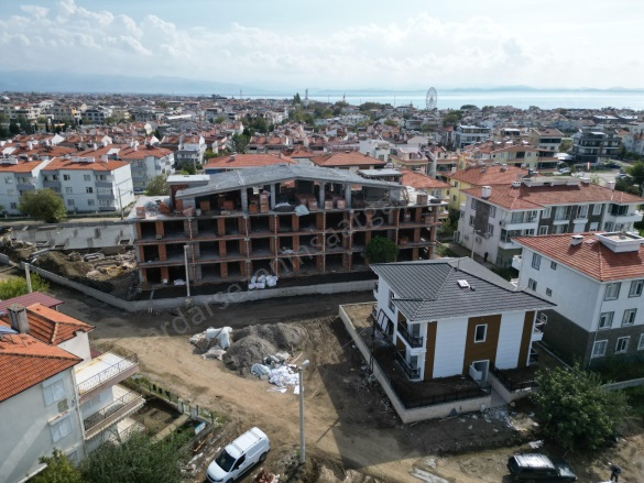 Akçay Mah. Edremit Satılık Daire |  1+1 Oda | 60M2 5.500.000Tl  Krediye Uygun  | Yüksek Giriş | Yerden Isıtma | 1 Banyo | 1 Yatak Odası Resim-1