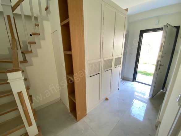 Sahil Mah-Küçükkuyu Köyü. Ayvacık Satılık Villa |  3+1 Oda | 140M2 25.000.000Tl  Krediye Uygun  | Villa | Kat Kaloriferi | 2 Banyo | 3 Yatak Odası Resim-5