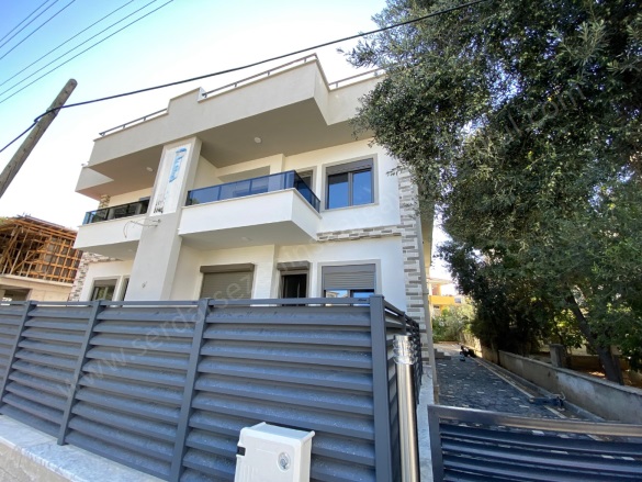 Altınoluk Mah. Edremit Satılık Daire |  2+1 Oda | 90M2 6.250.000Tl  Krediye Uygun  | Giriş Katı | Klima | 1 Banyo | 2 Yatak Odası Resim-4