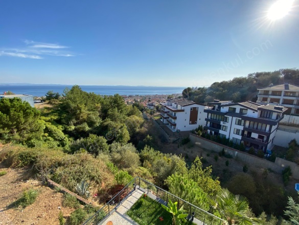 Altınoluk Mah. Edremit Satılık Villa |  4+1 Oda | 200M2 30.000.000Tl  Krediye Uygun  | Tripleks | Yerden Isıtma | 3 Banyo | 4 Yatak Odası Resim-2