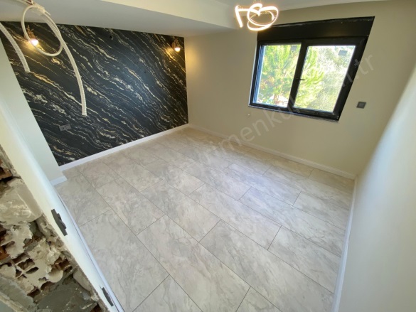 Altınoluk Mah. Edremit Satılık Villa |  4+1 Oda | 200M2 35.000.000Tl  Krediye Uygun  | Tripleks | Yerden Isıtma | 3 Banyo | 4 Yatak Odası Resim-4