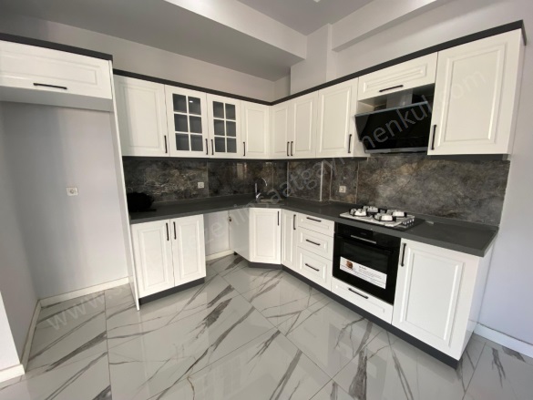 Altınoluk Mah. Edremit Satılık Daire |  4+1 Oda | 160M2 13.500.000Tl  Krediye Uygun  | Tripleks | Kat Kaloriferi | 3 Banyo | 4 Yatak Odası Resim-5