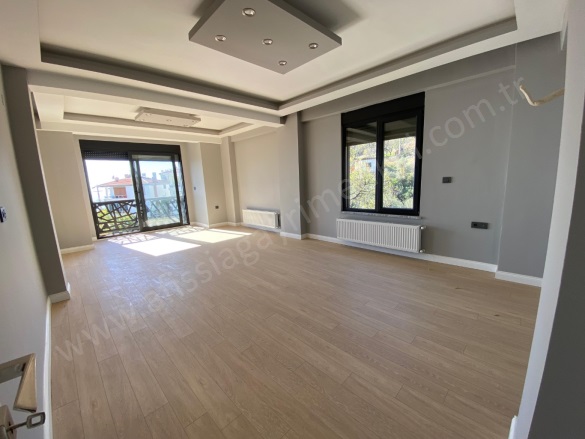 Altınoluk Mah. Edremit Satılık Villa |  4+1 Oda | 190M2 16.500.000Tl  Krediye Uygun  | Müstakil | Kat Kaloriferi | 3 Banyo | 4 Yatak Odası Resim-4