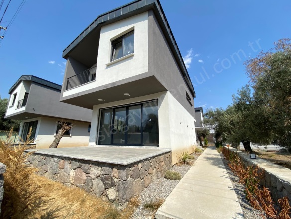 Mıhlı Mah-Küçükkuyu Köyü. Ayvacık Satılık Villa |  3+1 Oda | 140M2 15.000.000Tl  Krediye Uygun  | Müstakil | Kat Kaloriferi | 2 Banyo | 3 Yatak Odası Resim-2