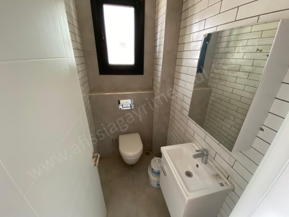 Mıhlı Mah-Küçükkuyu Köyü. Ayvacık Satılık Villa |  3+1 Oda | 140M2 15.000.000Tl  Krediye Uygun  | Müstakil | Kat Kaloriferi | 2 Banyo | 3 Yatak Odası Resim-4