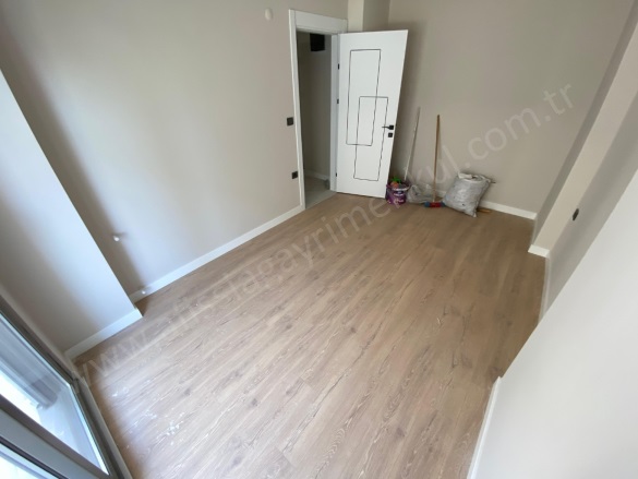 Altınoluk Mah. Edremit Satılık Daire |  3+1 Oda | 150M2 8.500.000Tl  Krediye Uygun  | Dubleks | Kat Kaloriferi | 2 Banyo | 3 Yatak Odası Resim-2