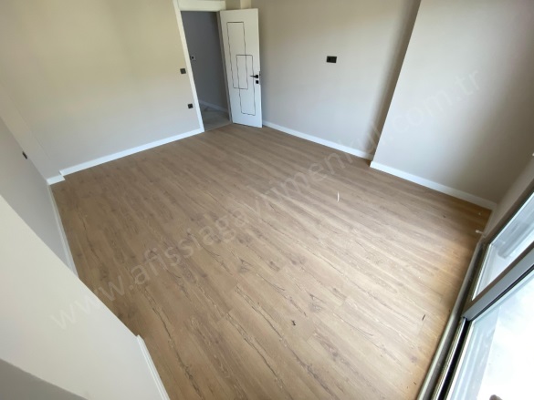 Altınoluk Mah. Edremit Satılık Daire |  3+1 Oda | 150M2 9.500.000Tl  Krediye Uygun  | Dubleks | Kat Kaloriferi | 2 Banyo | 3 Yatak Odası Resim-5