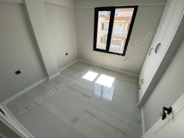 Altınoluk Mah. Edremit Satılık Daire |  1.5+1 Oda | 75M2 5.250.000Tl  Krediye Uygun  | 3. Kat | Kat Kaloriferi | 1 Banyo | 1 Yatak Odası Resim-5