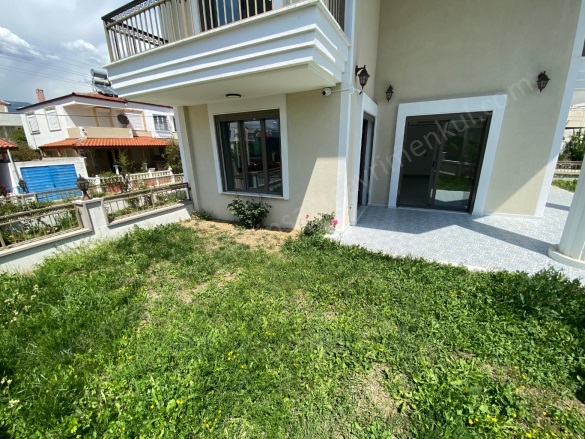 Güre Cumhuriyet Mah. Edremit Satılık Villa |  4+1 Oda | 240M2 26.000.000Tl  Krediye Uygun  | Tripleks | Yerden Isıtma | 3 Banyo | 4 Yatak Odası Resim-4