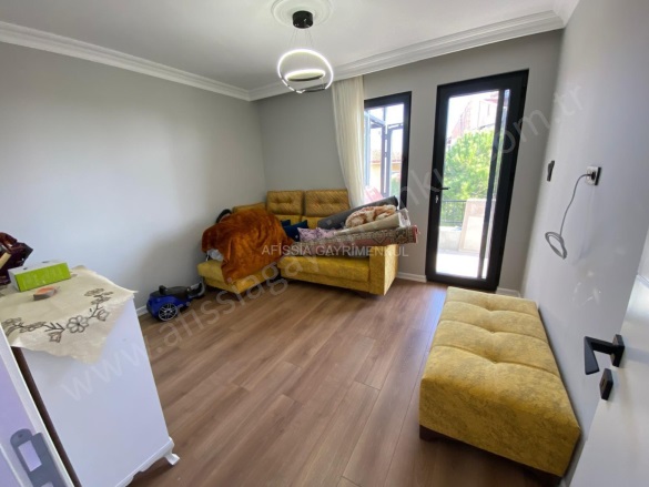 Altınoluk Mah. Edremit Satılık Daire |  3+1 Oda | 170M2 7.000.000Tl  Krediye Uygun  | 3. Kat | Klima | 2 Banyo | 3 Yatak Odası Resim-4