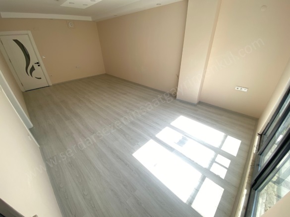 Altınoluk Mah. Edremit Satılık Daire |  2+1 Oda | 100M2 9.500.000Tl  Krediye Uygun  | Yüksek Giriş | Klima | 1 Banyo | 2 Yatak Odası Resim-3