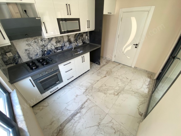 Altınoluk Mah. Edremit Satılık Daire |  2+1 Oda | 100M2 9.500.000Tl  Krediye Uygun  | Yüksek Giriş | Klima | 1 Banyo | 2 Yatak Odası Resim-5