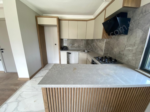 Güre Mah. Edremit Satılık Villa |  3+1 Oda | 170M2 13.500.000Tl  Krediye Uygun  | Tripleks | Kat Kaloriferi | 3 Banyo | 3 Yatak Odası Resim-5