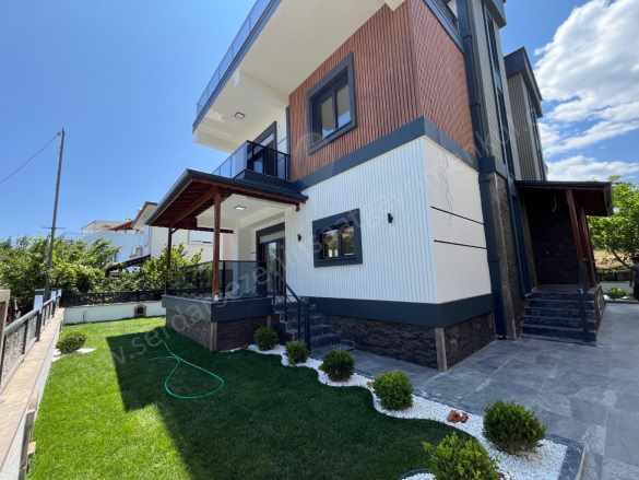 Altınolukta Denize 100 Mt 4+1 Trıplex Satılık Villa Edremit Altınoluk Mah