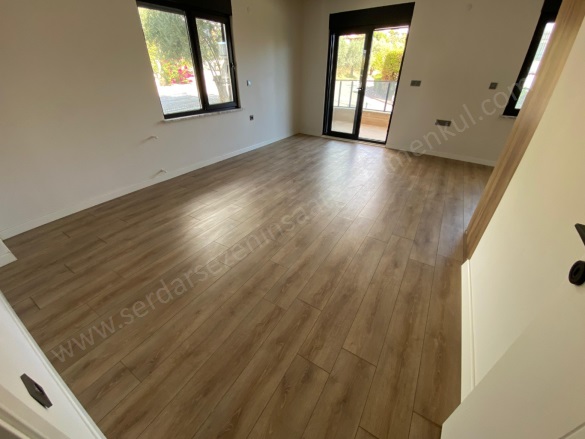 Altınoluk Mah. Edremit Satılık Daire |  4+1 Oda | 180M2 8.600.000Tl  Krediye Uygun  | Dubleks | Kat Kaloriferi | 2 Banyo | 4 Yatak Odası Resim-5