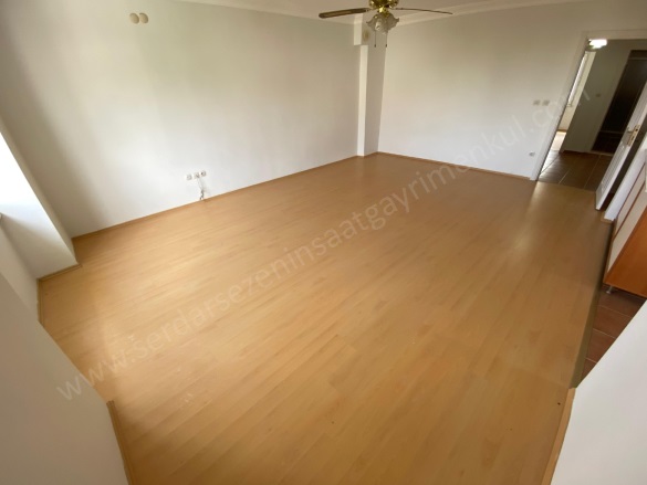 Altınoluk Mah. Edremit Satılık Daire |  3+1 Oda | 140M2 5.850.000Tl  Krediye Uygun  | 3. Kat | Klima | 2 Banyo | 3 Yatak Odası Resim-5