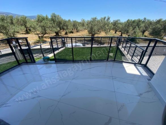 Tahtakuşlar Mah. Edremit Satılık Villa |  4+1 Oda | 180M2 16.500.000Tl  Krediye Uygun  | Tripleks | Yerden Isıtma | 4 Banyo | 4 Yatak Odası Resim-5