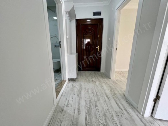 Altınoluk Mah. Edremit Satılık Daire |  2+1 Oda | 95M2 5.950.000Tl  Krediye Uygun  | 1. Kat | Klima | 1 Banyo | 2 Yatak Odası Resim-1