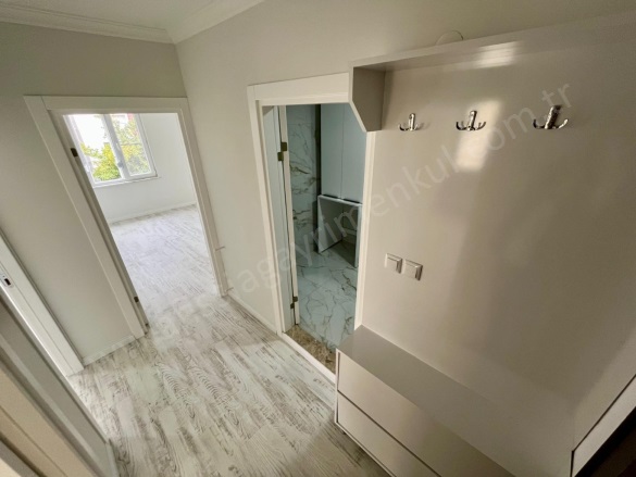 Altınoluk Mah. Edremit Satılık Daire |  2+1 Oda | 95M2 5.950.000Tl  Krediye Uygun  | 1. Kat | Klima | 1 Banyo | 2 Yatak Odası Resim-3