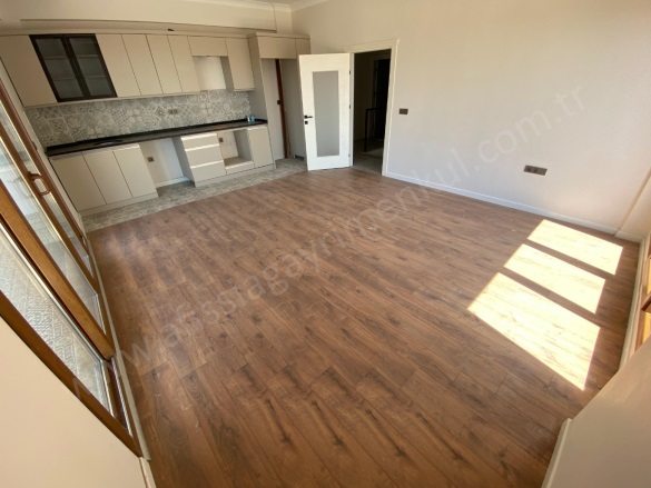 Narlı Mah. Edremit Satılık Villa |  4.5+1 Oda | 180M2 11.000.000Tl  Krediye Uygun  | Tripleks | Kat Kaloriferi | 3 Banyo | 4 Yatak Odası Resim-4