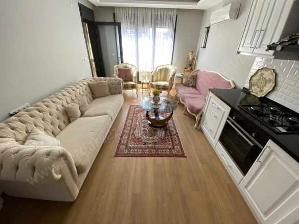 Altınoluk Merkezde 3 Yıllık 2+1 Satılık Daire Edremit Mah