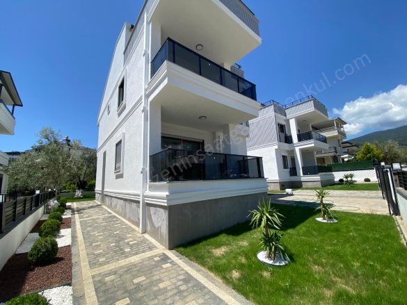 Altınoluk Mah. Edremit Satılık Villa |  5+1 Oda | 220M2 19.000.000Tl  Krediye Uygun  | Tripleks | Yerden Isıtma | 4 Banyo | 4 Yatak Odası Resim-4