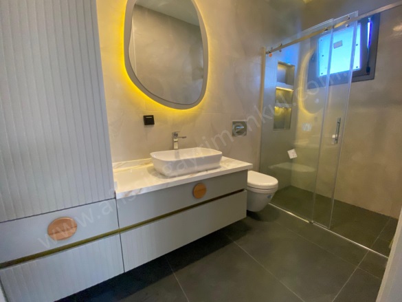 Narlı Mah. Edremit Satılık Villa |  4+1 Oda | 200M2 45.000.000Tl  Krediye Uygun  | Müstakil | Yerden Isıtma | 4 Banyo | 4 Yatak Odası Resim-5